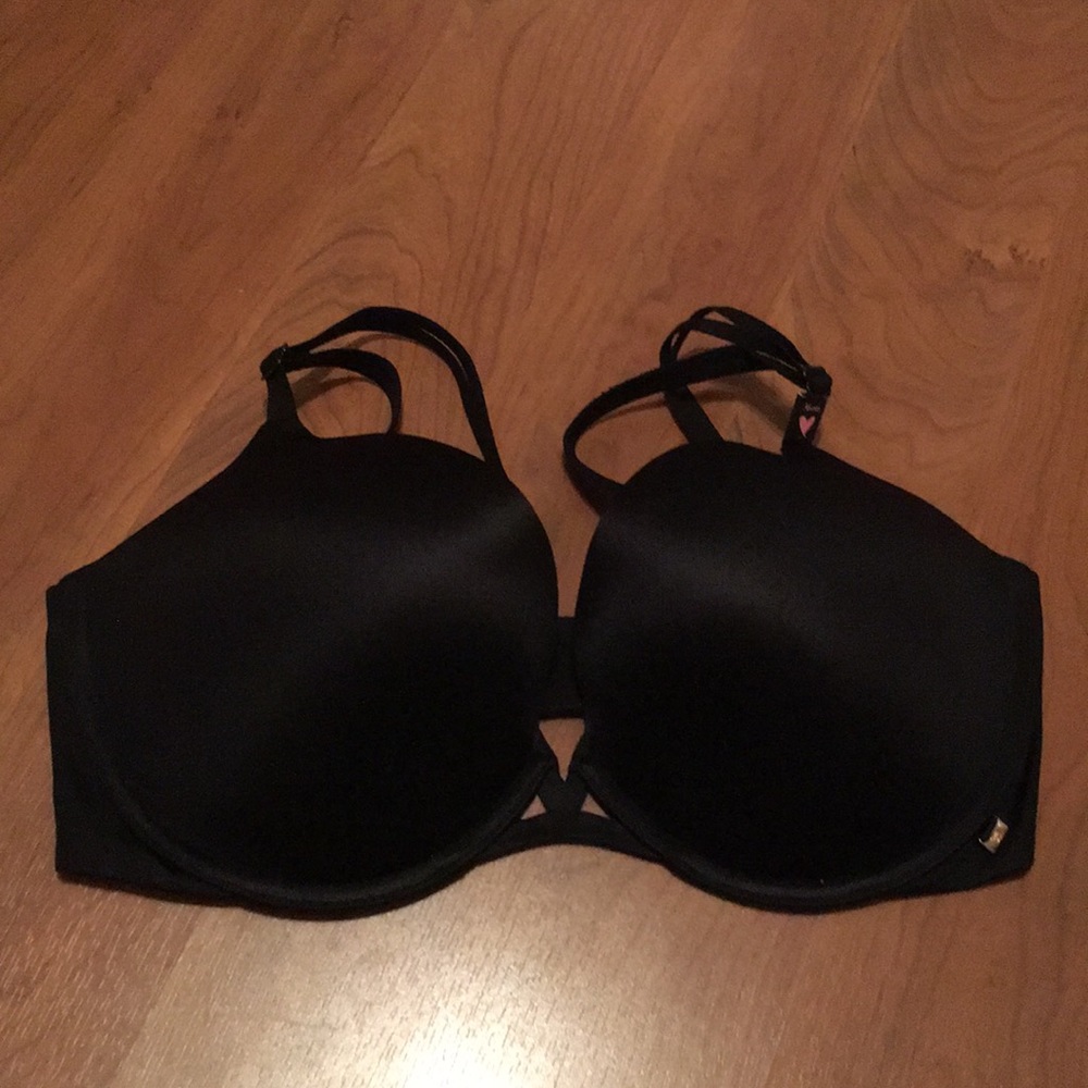 36DD Victoria’s Secret Very Sexy Push-Up